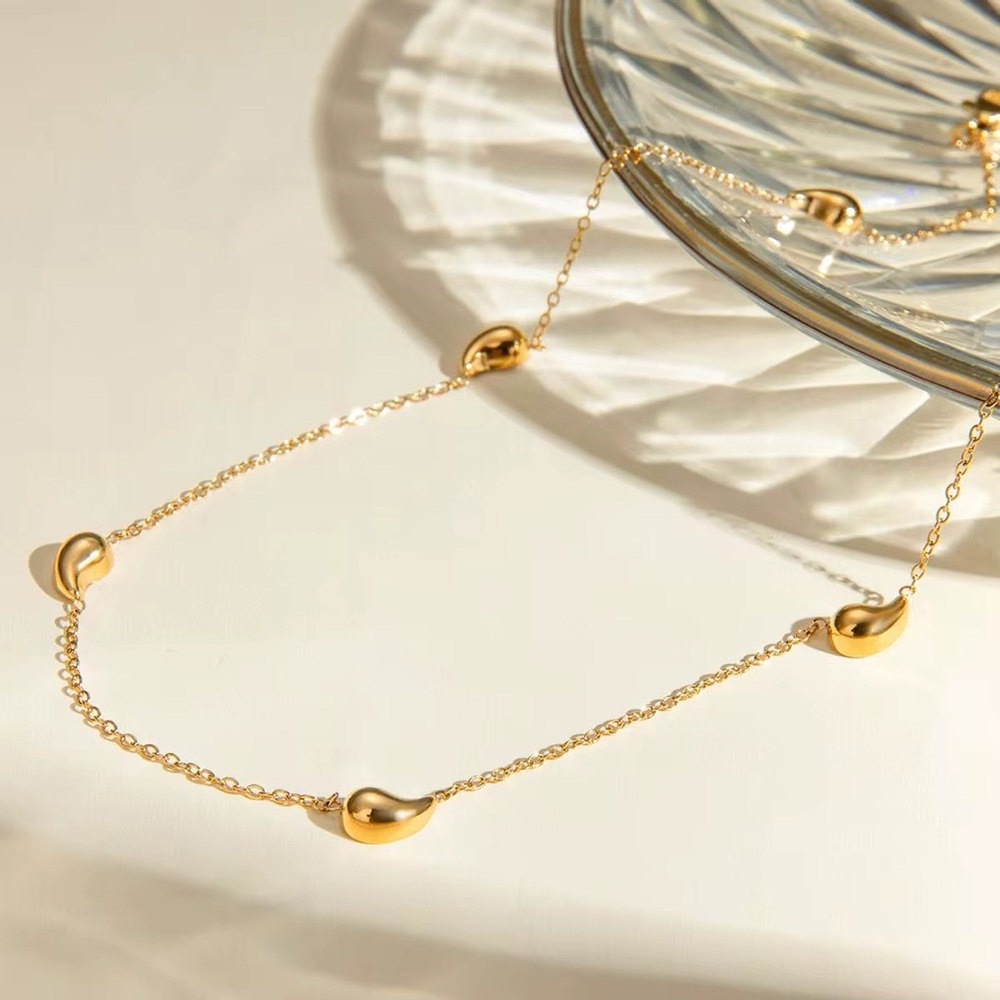 Elegant Gold Necklace for Women